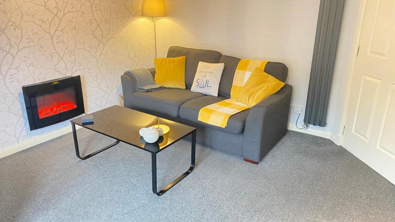 Paisley Central Apartment #3 ภายนอก รูปภาพ