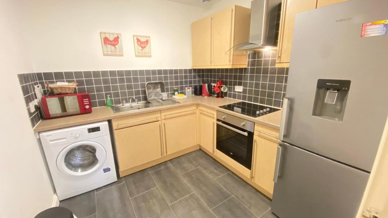 Paisley Central Apartment #3 ภายนอก รูปภาพ
